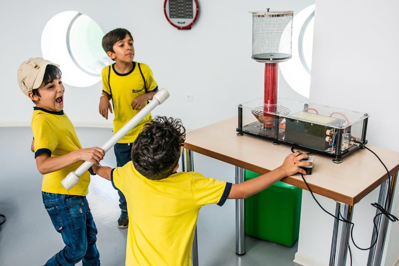 Interactive science exhibits for children